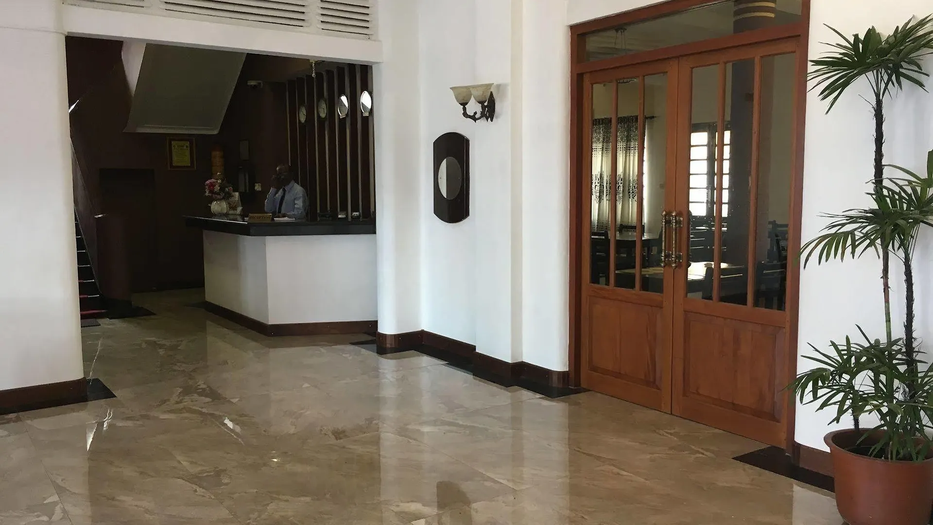 Shalimar Hotel Colombo 2*,