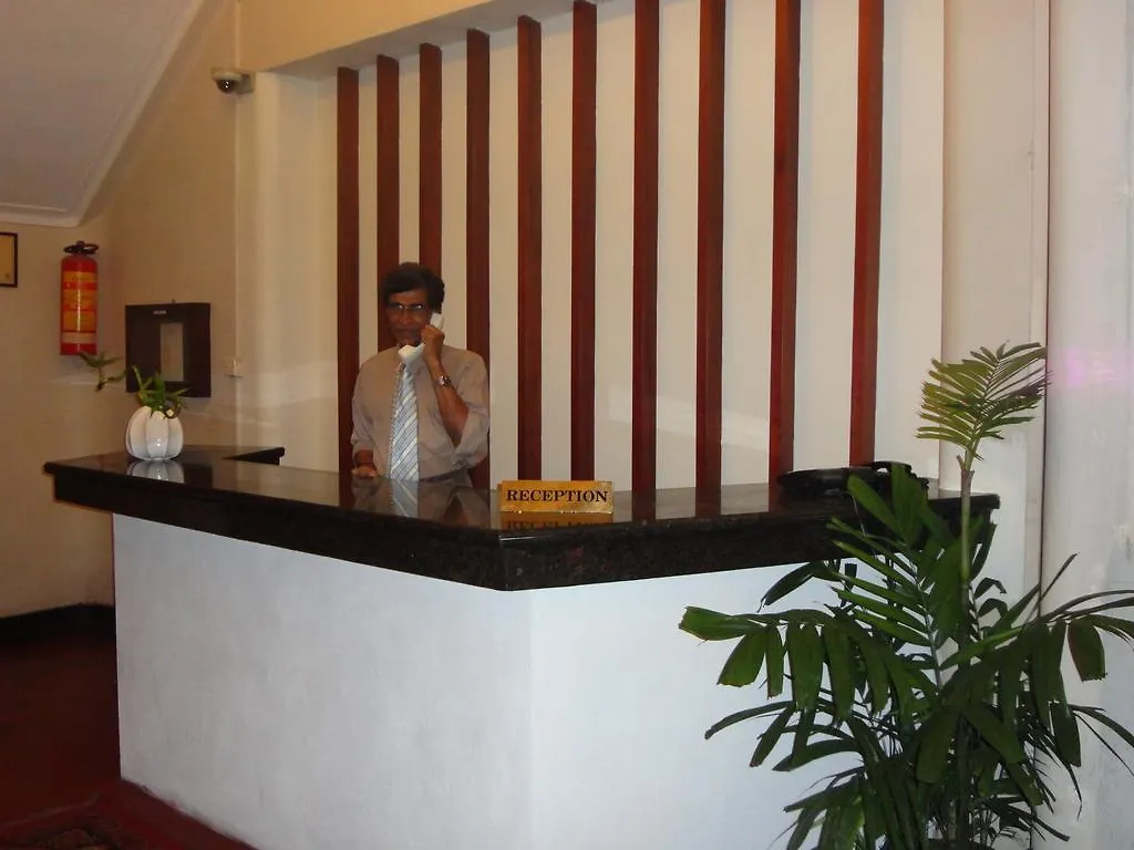 Shalimar Hotel Colombo 2*,  Sri Lanka
