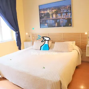 https://city-crown.praguehotelsweb.com